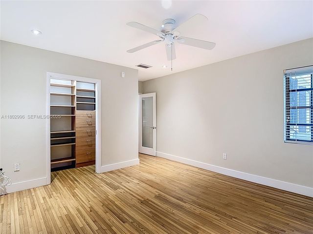 2810 Crystal Court, Miami, FL 33133