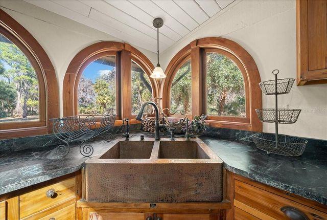 5824 SE 185TH AVENUE, Micanopy, FL 32667