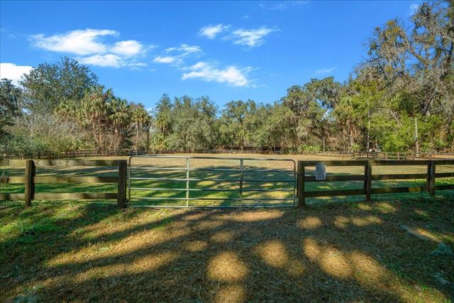 5824 SE 185TH AVENUE, Micanopy, FL 32667