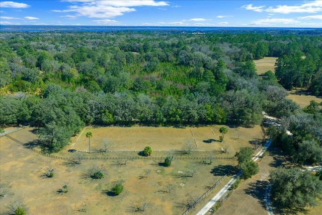 5824 SE 185TH AVENUE, Micanopy, FL 32667