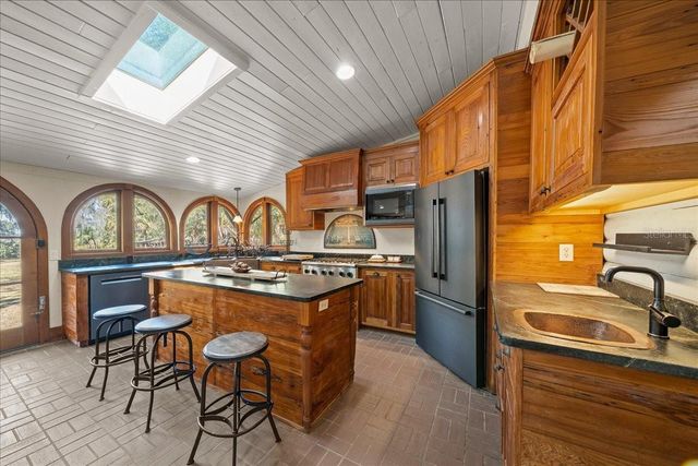 5824 SE 185TH AVENUE, Micanopy, FL 32667