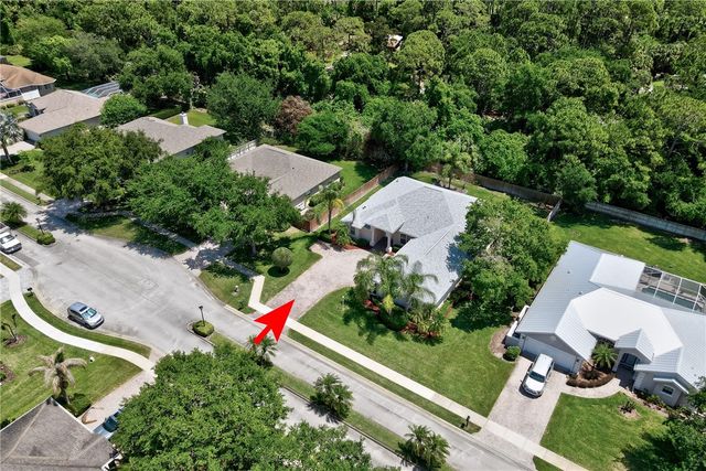 6760 49th Court, Vero Beach, FL 32967