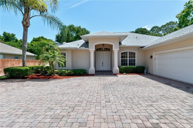 6760 49th Court, Vero Beach, FL 32967