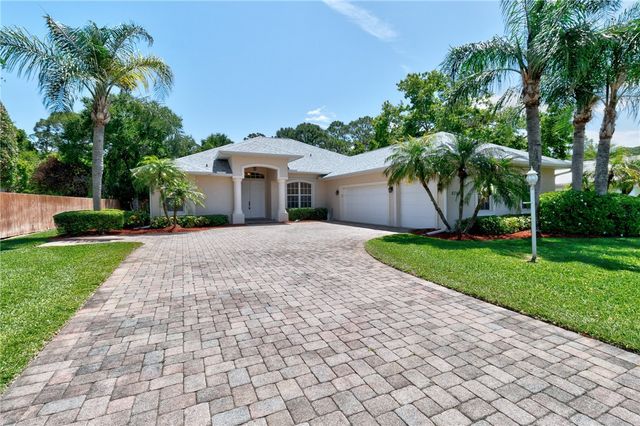 6760 49th Court, Vero Beach, FL 32967