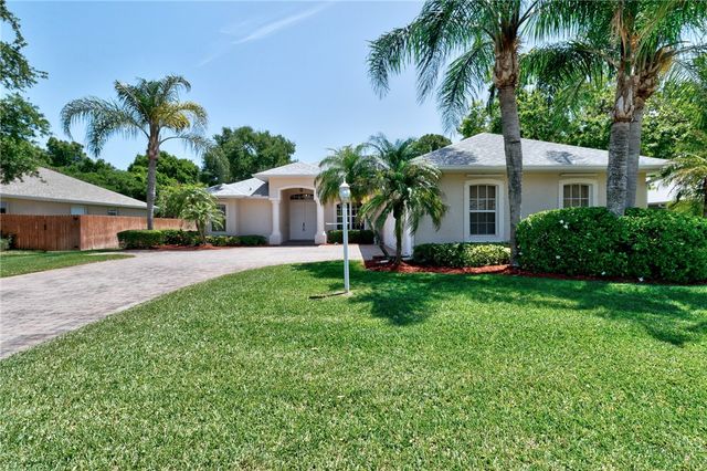 6760 49th Court, Vero Beach, FL 32967