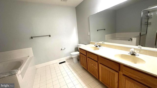 108 STRATFORD CT, Malvern, PA 19355