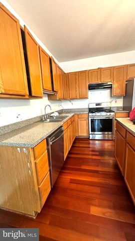 108 STRATFORD CT, Malvern, PA 19355