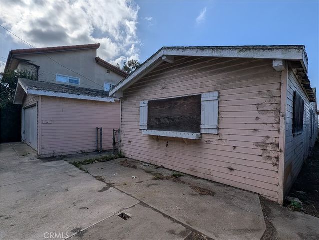 1698 Vista Del Mar Drive, Ventura, CA 93001