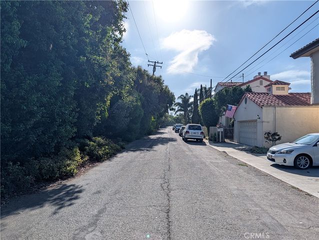 1698 Vista Del Mar Drive, Ventura, CA 93001