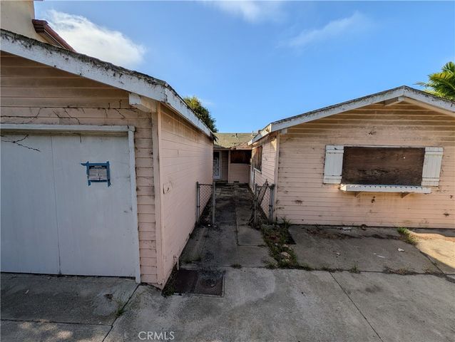 1698 Vista Del Mar Drive, Ventura, CA 93001