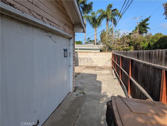 1698 Vista Del Mar Drive, Ventura, CA 93001