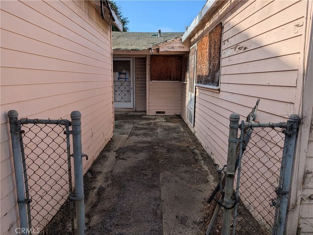 1698 Vista Del Mar Drive, Ventura, CA 93001