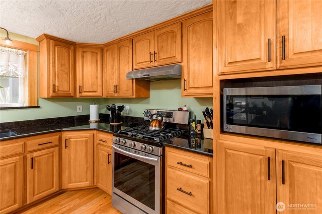 273702 Hwy 101, Sequim, WA 98382