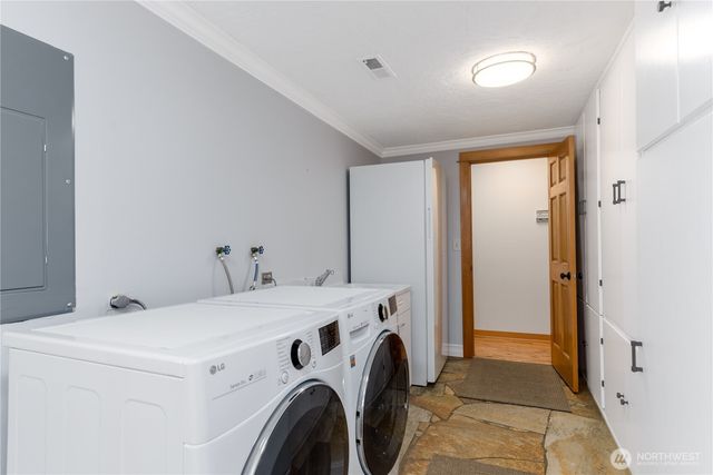 273702 Hwy 101, Sequim, WA 98382