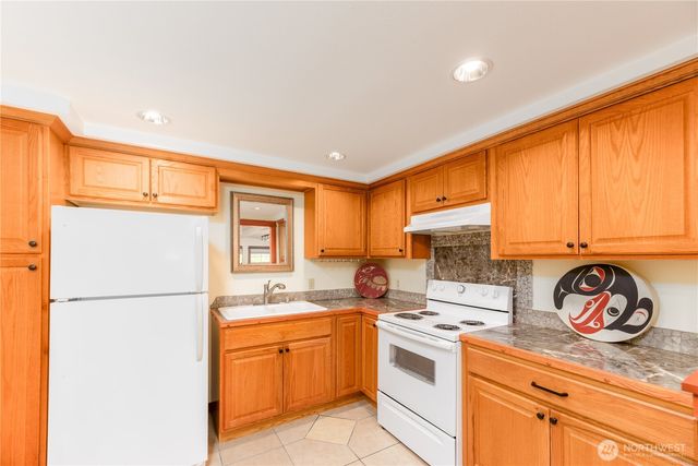 273702 Hwy 101, Sequim, WA 98382