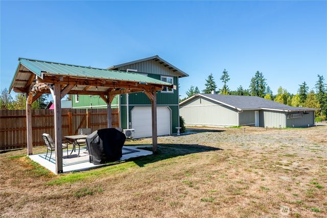 273702 Hwy 101, Sequim, WA 98382