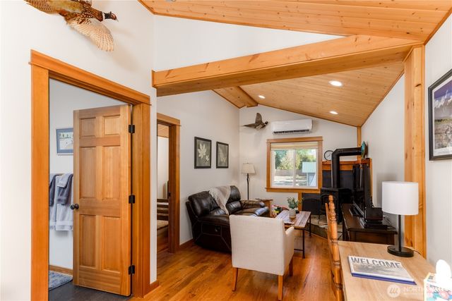 273702 Hwy 101, Sequim, WA 98382