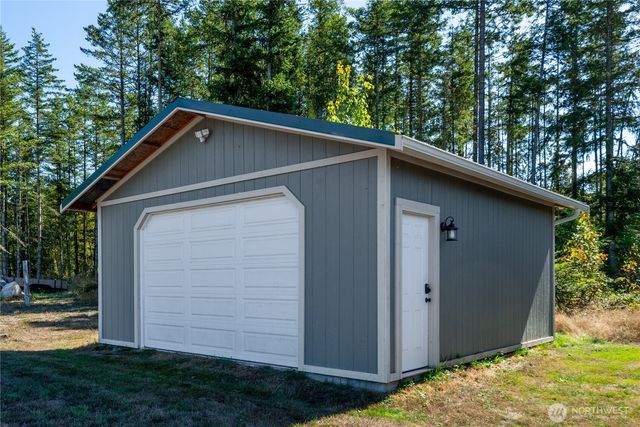 273702 Hwy 101, Sequim, WA 98382
