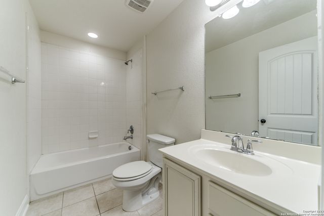 108 Rattlesnake Bluff, Boerne, TX 78006