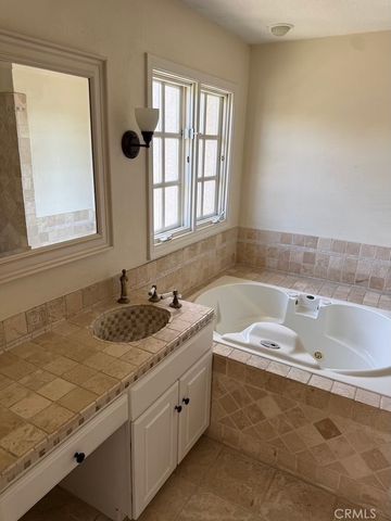 2602 Vista del Oro, Newport Beach, CA 92660