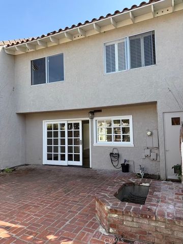 2602 Vista del Oro, Newport Beach, CA 92660