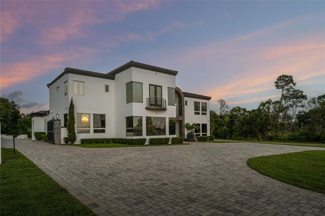 736 LAKE WINNEMISSETT DRIVE, Deland, FL 32724