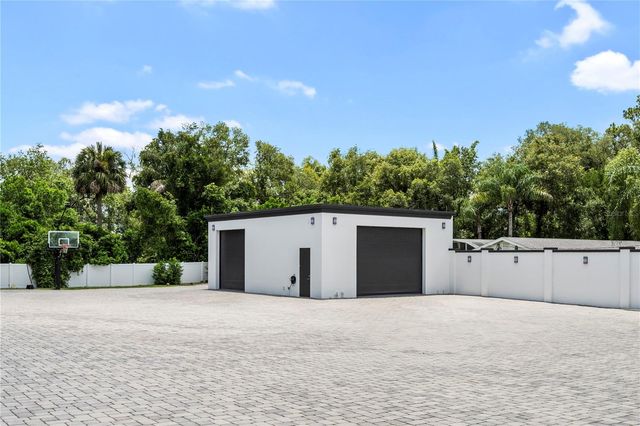 736 LAKE WINNEMISSETT DRIVE, Deland, FL 32724