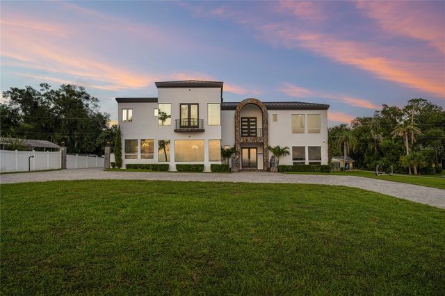 736 LAKE WINNEMISSETT DRIVE, Deland, FL 32724