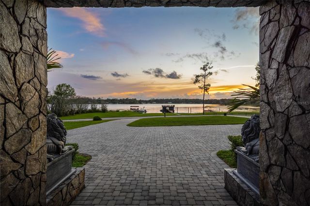736 LAKE WINNEMISSETT DRIVE, Deland, FL 32724