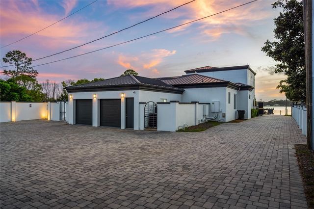 736 LAKE WINNEMISSETT DRIVE, Deland, FL 32724