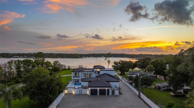 736 LAKE WINNEMISSETT DRIVE, Deland, FL 32724