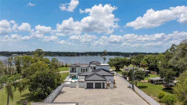 736 LAKE WINNEMISSETT DRIVE, Deland, FL 32724