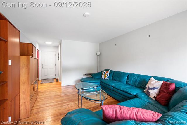 30222 Buckingham Street, Livonia, MI 48154