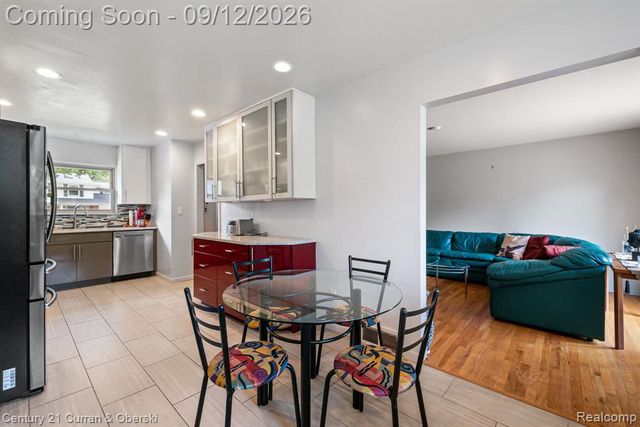 30222 Buckingham Street, Livonia, MI 48154