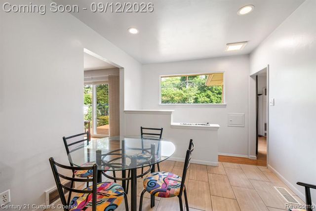 30222 Buckingham Street, Livonia, MI 48154