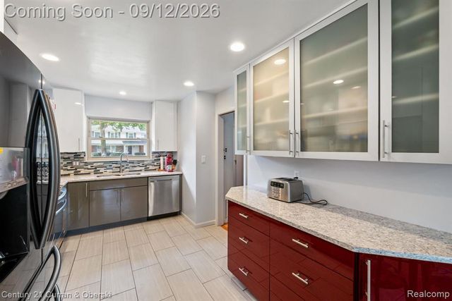 30222 Buckingham Street, Livonia, MI 48154