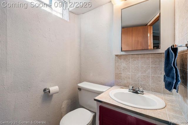 30222 Buckingham Street, Livonia, MI 48154