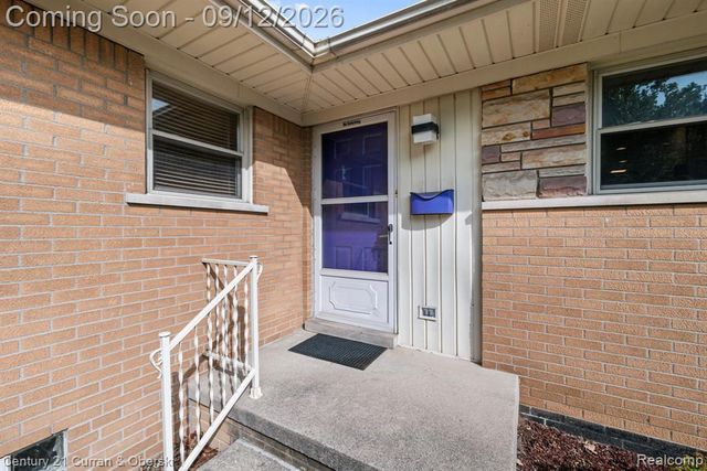 30222 Buckingham Street, Livonia, MI 48154