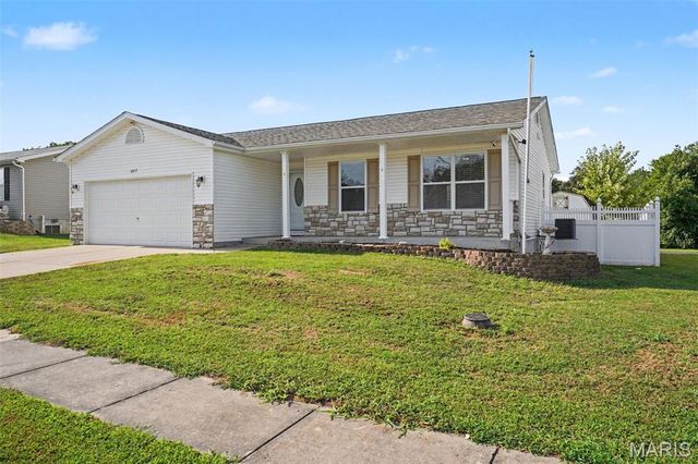 6017 Cross Pointe Drive, Cedar Hill, MO 63016
