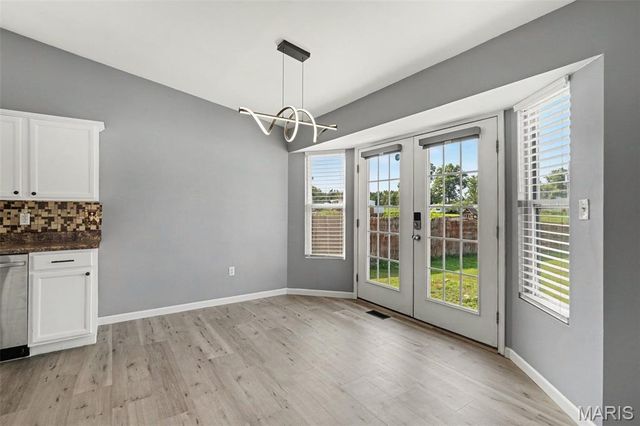 6017 Cross Pointe Drive, Cedar Hill, MO 63016