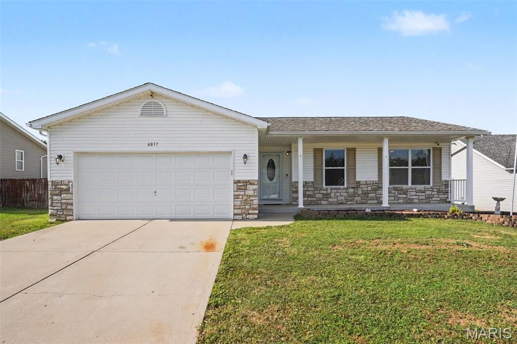 6017 Cross Pointe Drive, Cedar Hill, MO 63016