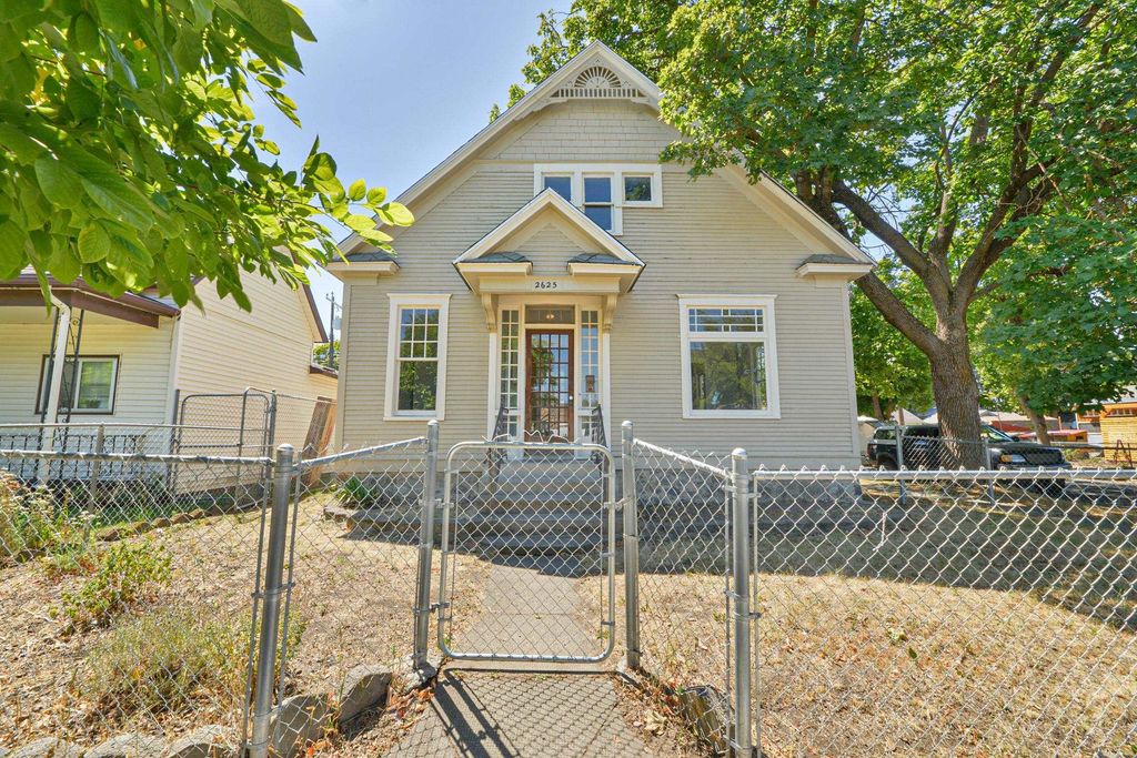 2625 W Mallon Ave, Spokane, WA 99201