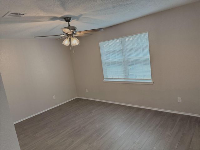 5033 Valley View Drive, La Porte, TX 77571