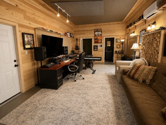 1108 Drakes Creek Rd, Hendersonville, TN 37075