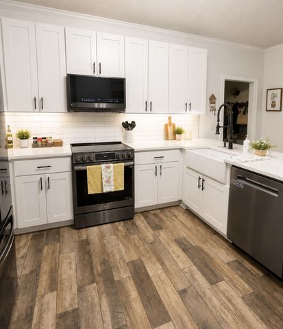 1108 Drakes Creek Rd, Hendersonville, TN 37075