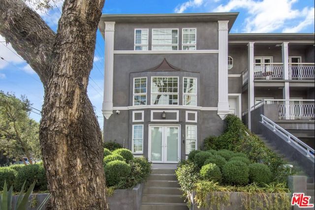 1105 Alta Loma Road 5, West Hollywood, CA 90069