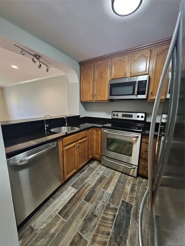 89 N Broadway 221, White Plains, NY 10603