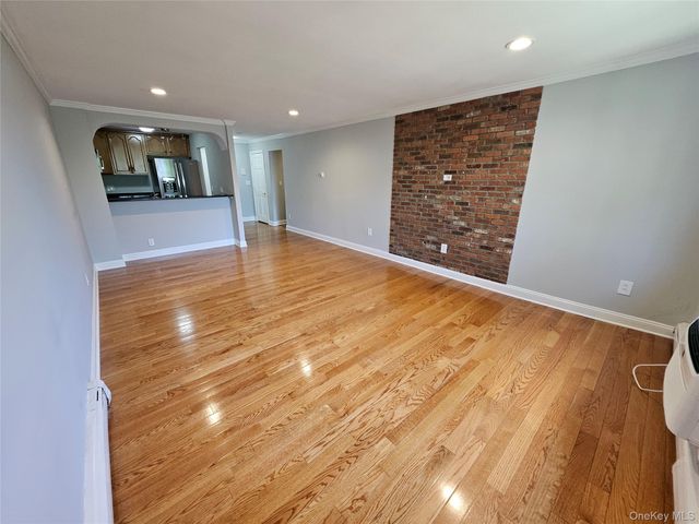 89 N Broadway 221, White Plains, NY 10603