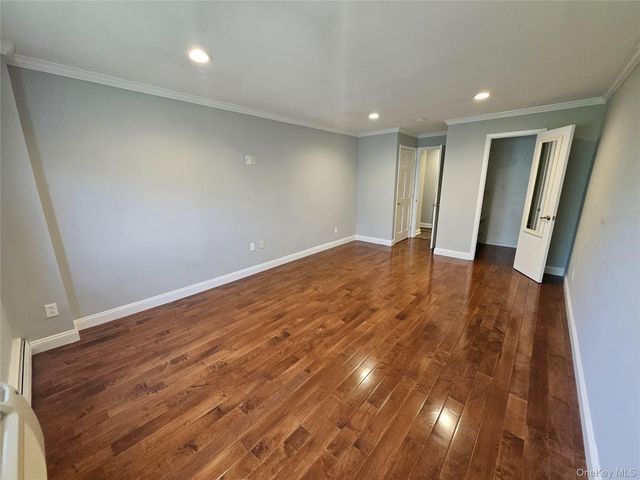89 N Broadway 221, White Plains, NY 10603