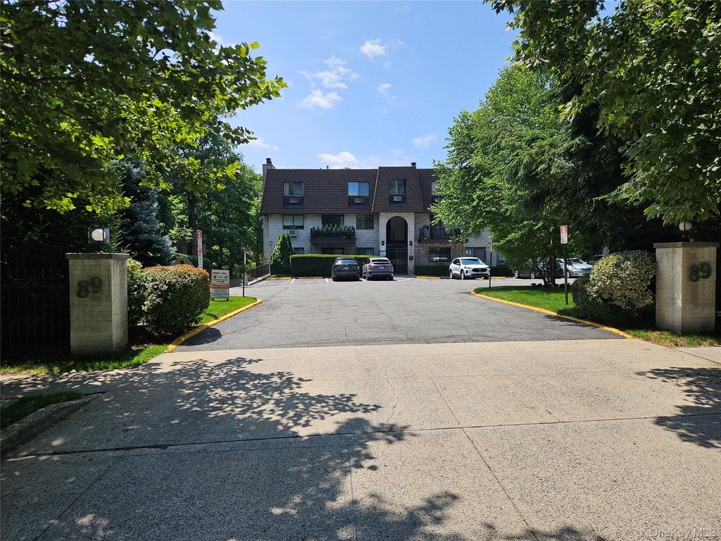 89 N Broadway 221, White Plains, NY 10603